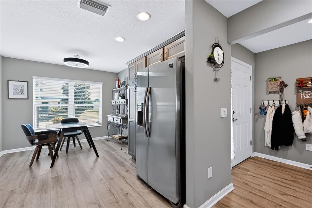 For Sale: $424,500 (3 beds, 2 baths, 1569 Square Feet)