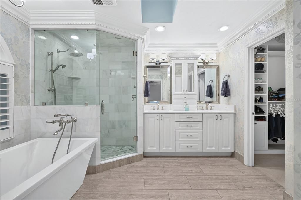 For Sale: $775,000 (4 beds, 3 baths, 3174 Square Feet)
