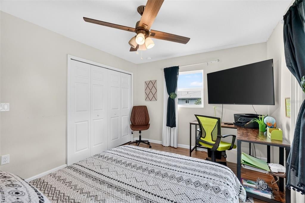 For Sale: $449,900 (3 beds, 2 baths, 1572 Square Feet)