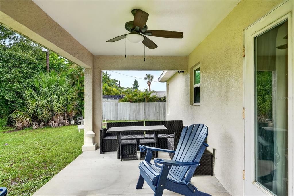 For Sale: $449,900 (3 beds, 2 baths, 1572 Square Feet)