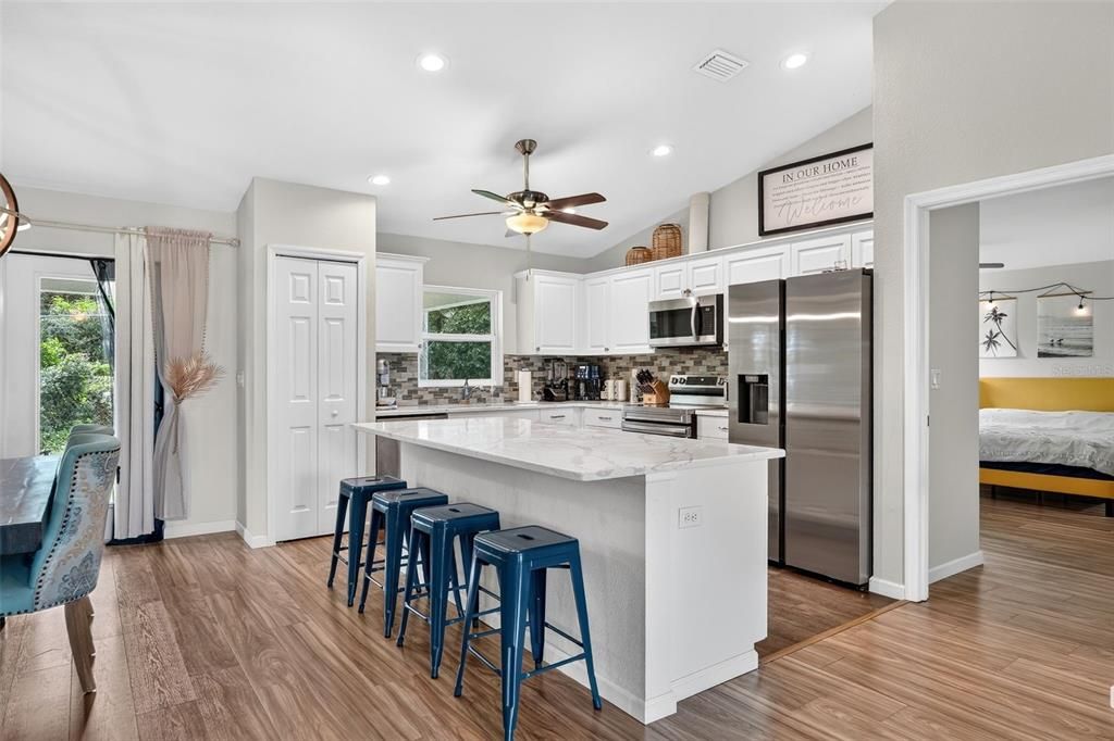 For Sale: $449,900 (3 beds, 2 baths, 1572 Square Feet)