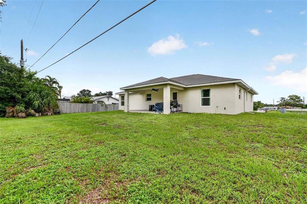 For Sale: $449,900 (3 beds, 2 baths, 1572 Square Feet)