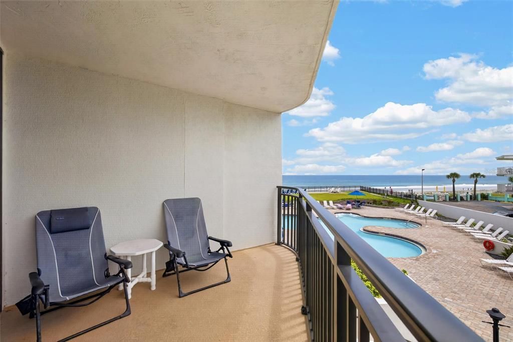 En Venta: $379,900 (2 camas, 2 baños, 1561 Pies cuadrados)