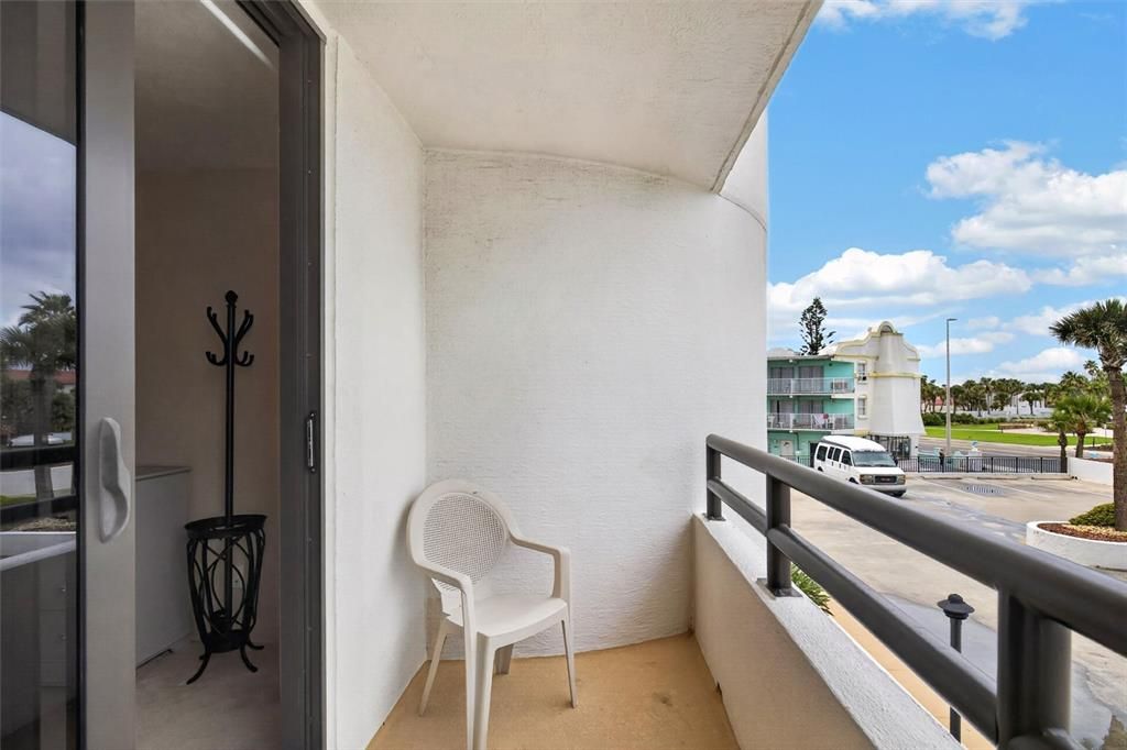 En Venta: $379,900 (2 camas, 2 baños, 1561 Pies cuadrados)