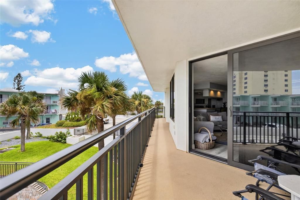 En Venta: $379,900 (2 camas, 2 baños, 1561 Pies cuadrados)