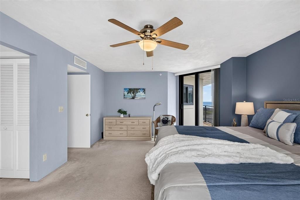 En Venta: $379,900 (2 camas, 2 baños, 1561 Pies cuadrados)