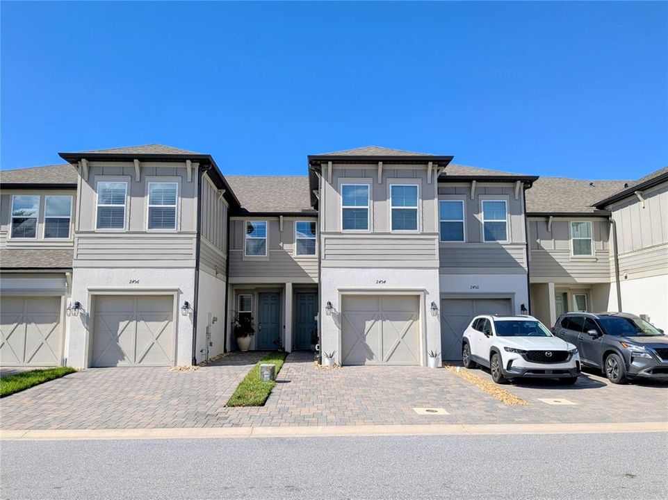 En Venta: $385,000 (2 camas, 2 baños, 1571 Pies cuadrados)