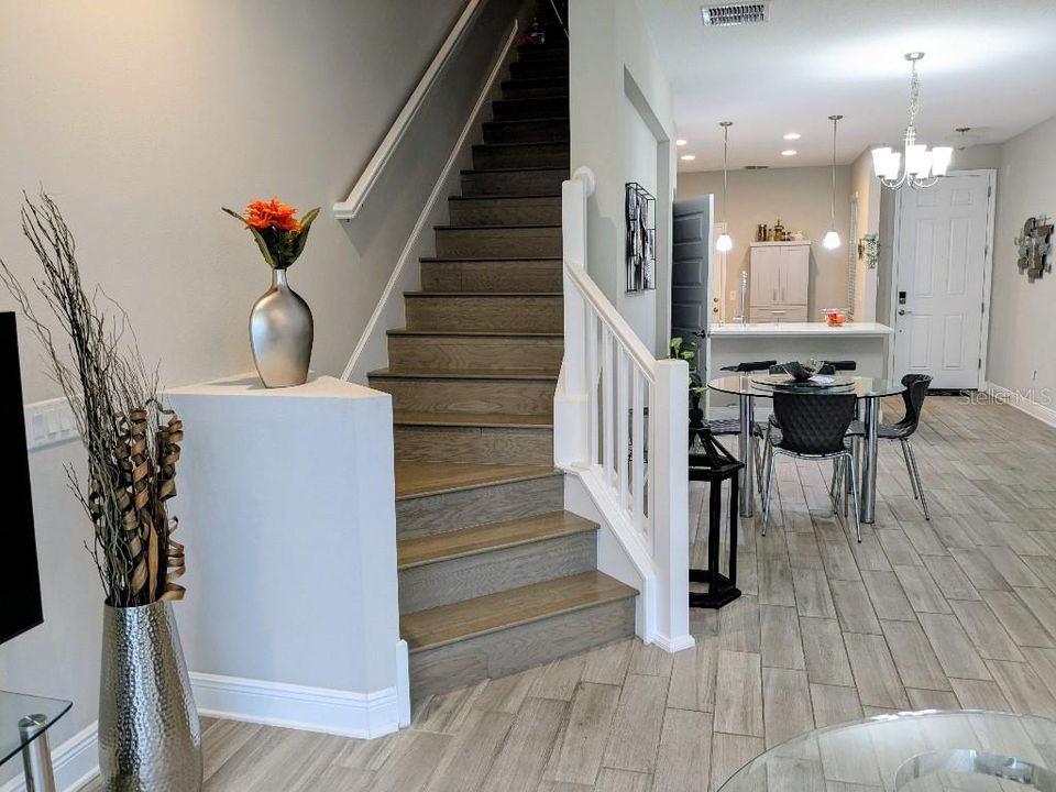 En Venta: $385,000 (2 camas, 2 baños, 1571 Pies cuadrados)