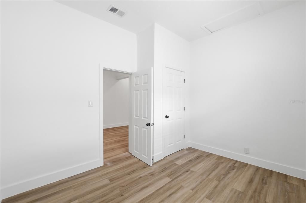 В аренду: $2,600 (3 спален, 1 ванн, 992 Квадратных фут)