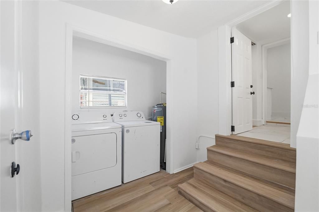 В аренду: $2,600 (3 спален, 1 ванн, 992 Квадратных фут)