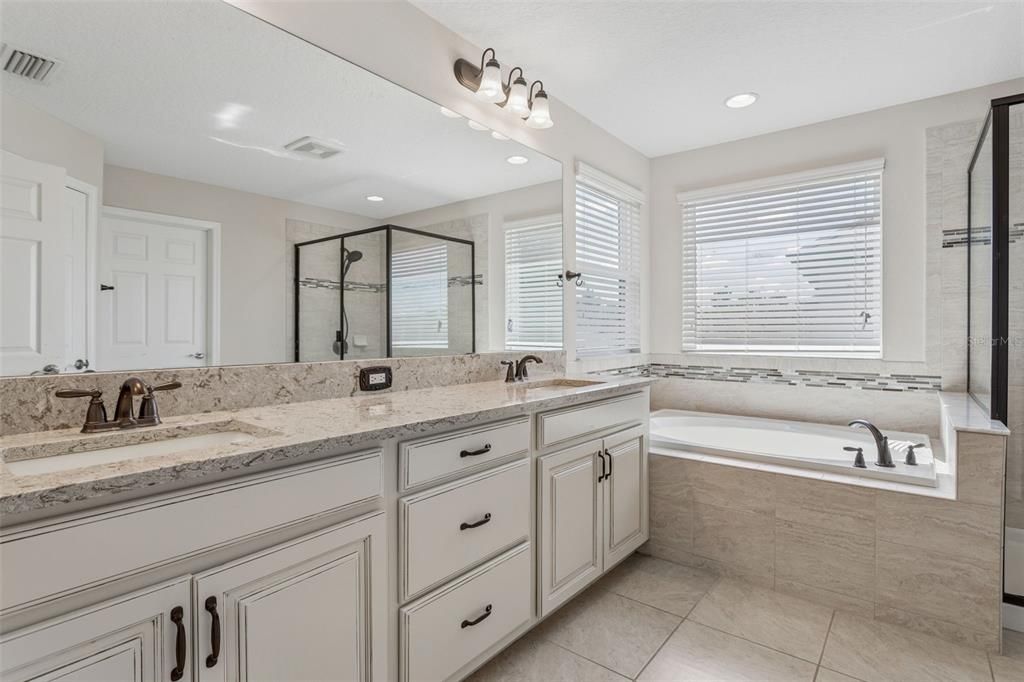 For Rent: $4,150 (3 beds, 2 baths, 2585 Square Feet)
