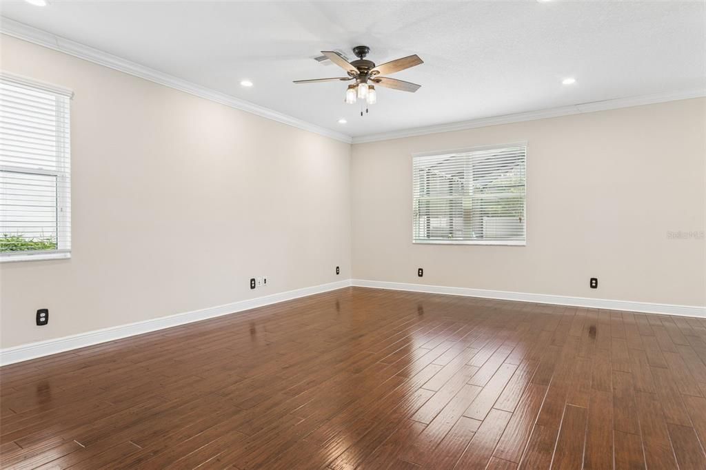 For Rent: $4,150 (3 beds, 2 baths, 2585 Square Feet)