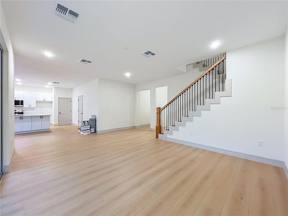 На продажу: $549,000 (4 спален, 3 ванн, 2385 Квадратных фут)
