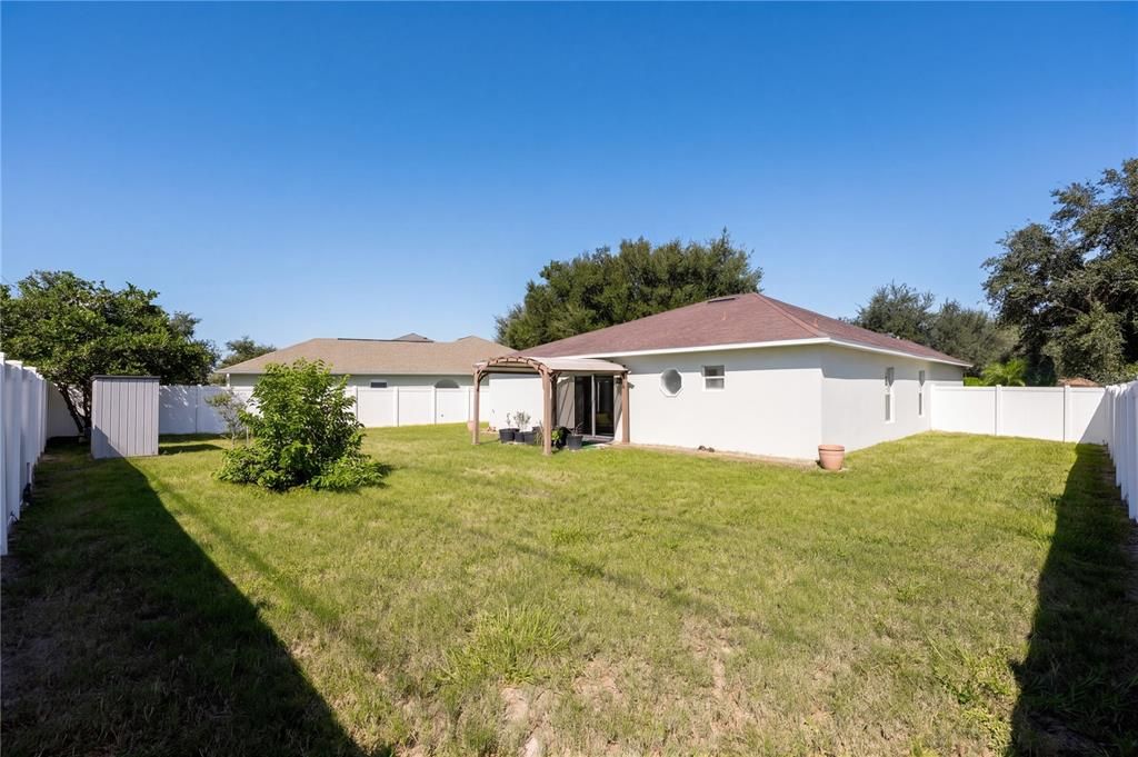 На продажу: $425,000 (3 спален, 2 ванн, 1865 Квадратных фут)