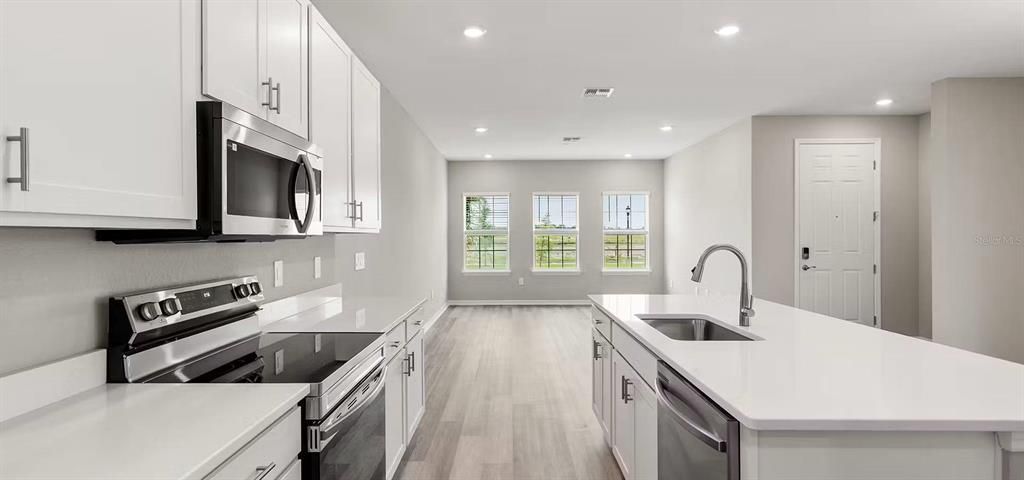 En Venta: $365,775 (3 camas, 2 baños, 1946 Pies cuadrados)