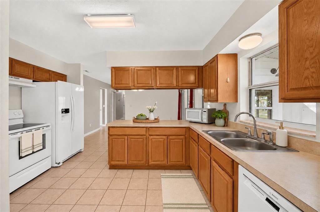 For Sale: $254,900 (3 beds, 2 baths, 1820 Square Feet)
