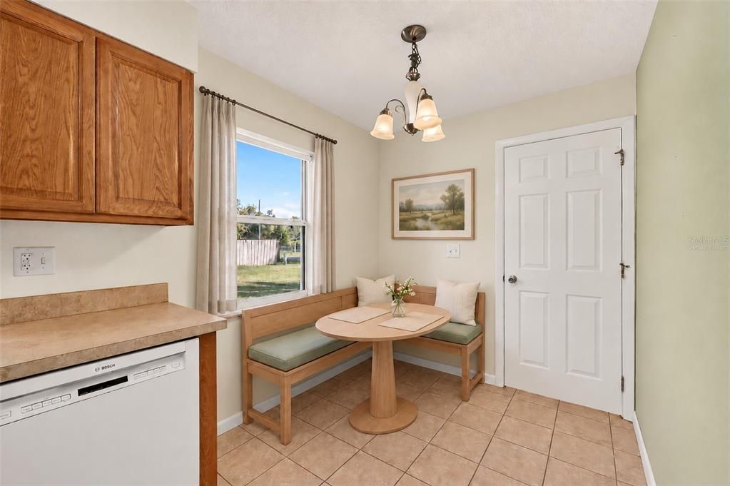 For Sale: $254,900 (3 beds, 2 baths, 1820 Square Feet)