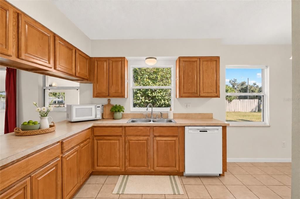 For Sale: $254,900 (3 beds, 2 baths, 1820 Square Feet)