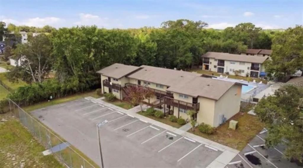 For Rent: $2,375 (2 beds, 1 baths, 840 Square Feet)