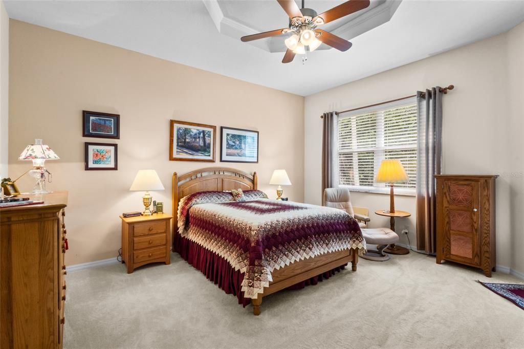 For Sale: $480,000 (3 beds, 2 baths, 2215 Square Feet)