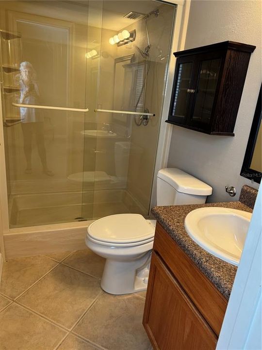 En Venta: $169,000 (2 camas, 2 baños, 1049 Pies cuadrados)