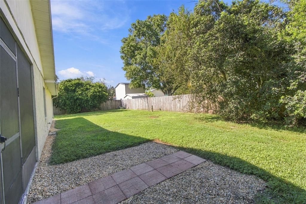 For Sale: $265,000 (2 beds, 2 baths, 1115 Square Feet)