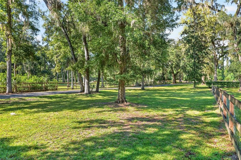 En Venta: $865,000 (3 camas, 2 baños, 2475 Pies cuadrados)