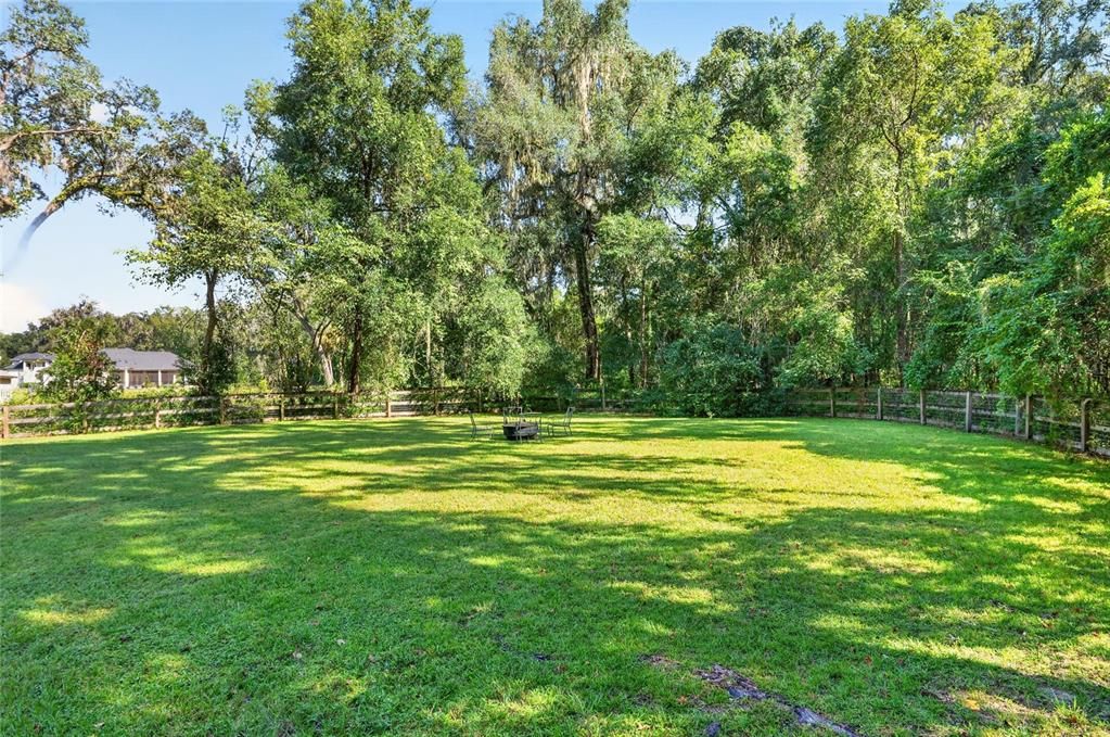 En Venta: $865,000 (3 camas, 2 baños, 2475 Pies cuadrados)