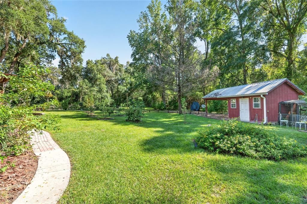 En Venta: $865,000 (3 camas, 2 baños, 2475 Pies cuadrados)