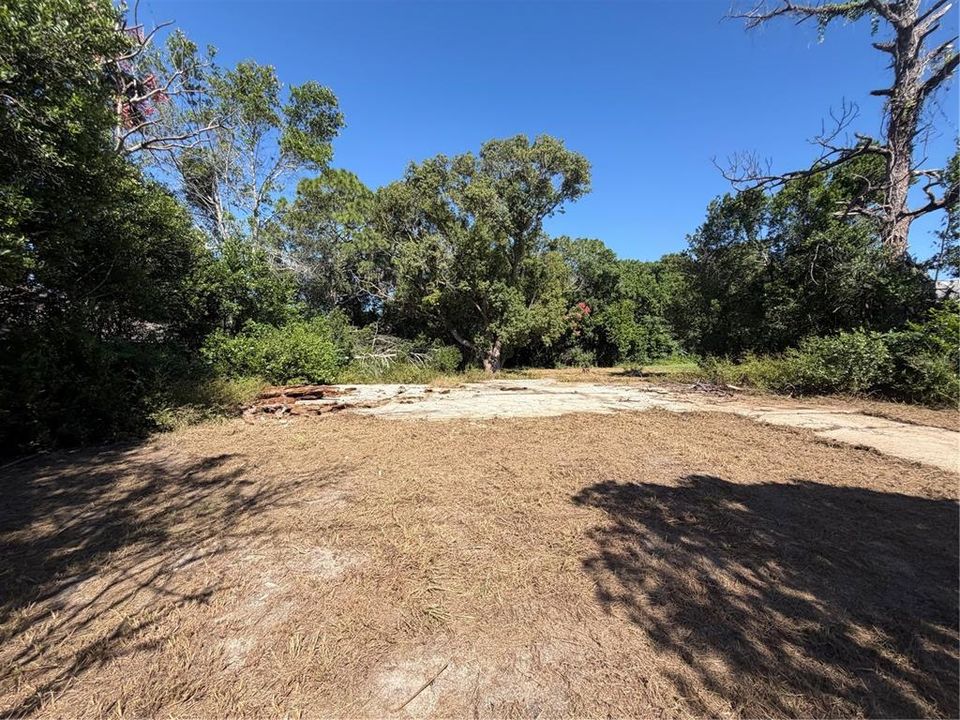 En Venta: $64,000 (0.23 acres)