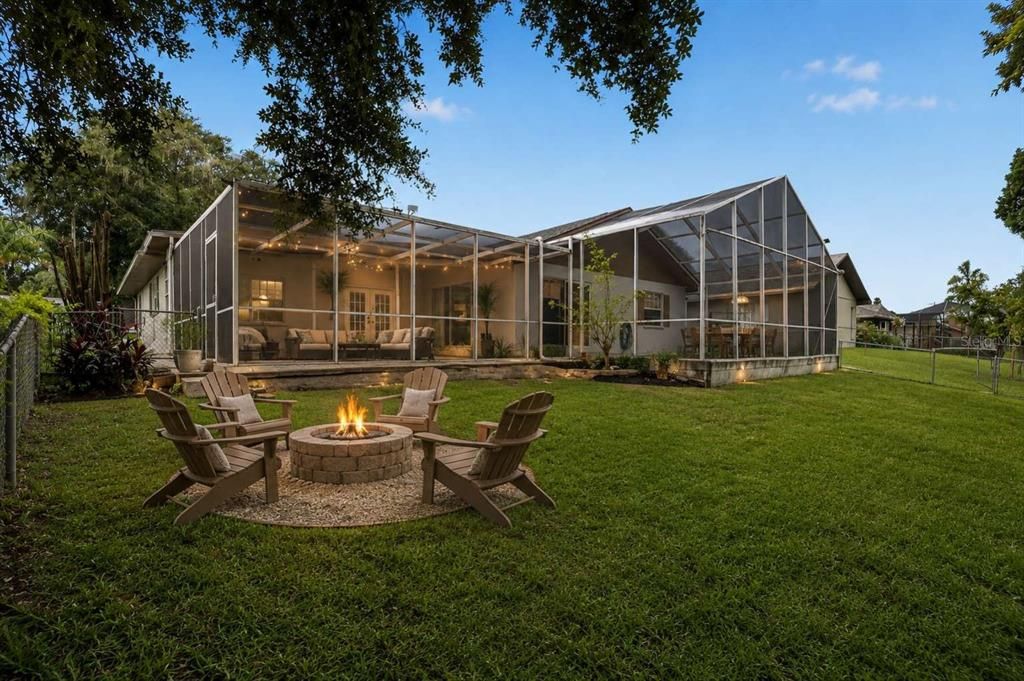 На продажу: $349,000 (3 спален, 2 ванн, 1701 Квадратных фут)