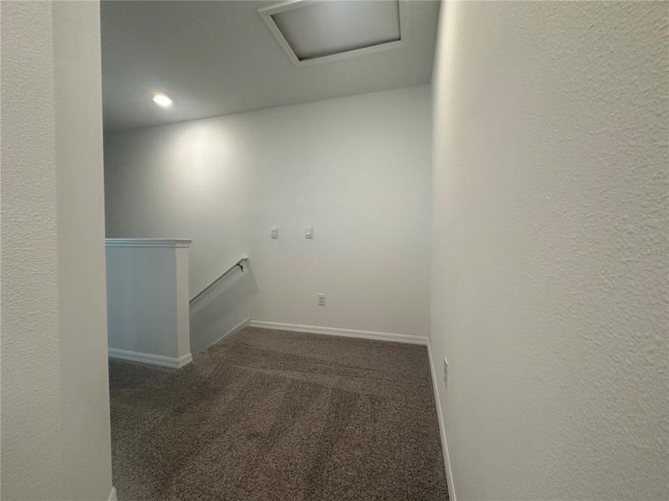 En Renta: $2,050 (3 camas, 2 baños, 1673 Pies cuadrados)