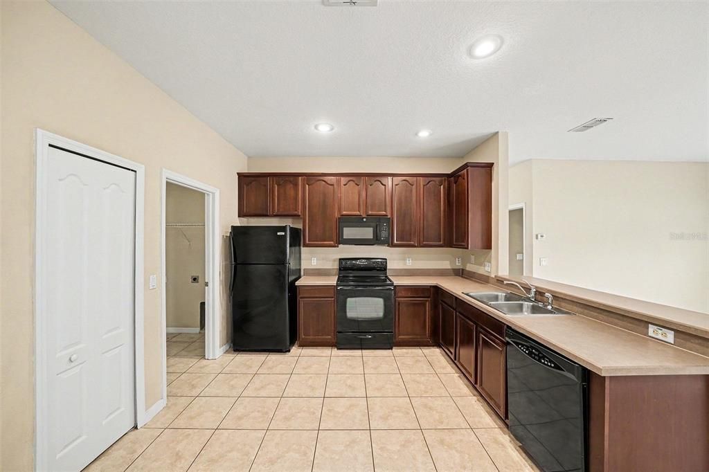 En Venta: $414,999 (3 camas, 2 baños, 1640 Pies cuadrados)