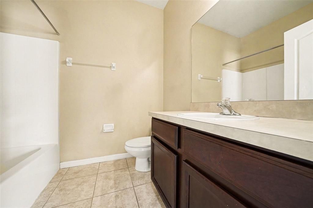 En Venta: $414,999 (3 camas, 2 baños, 1640 Pies cuadrados)