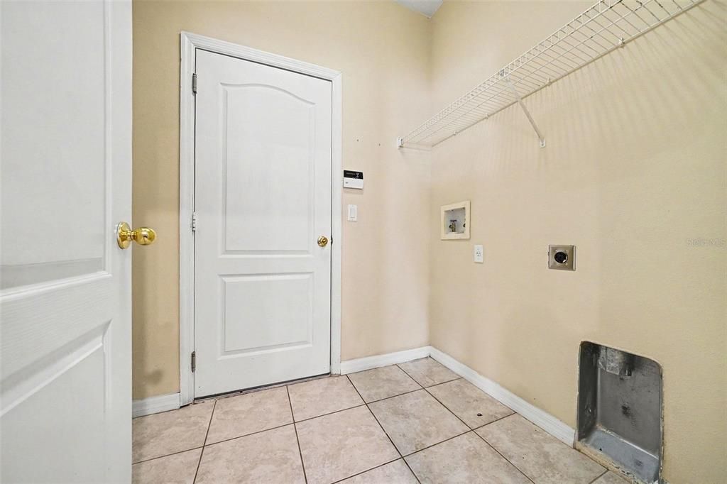 En Venta: $414,999 (3 camas, 2 baños, 1640 Pies cuadrados)