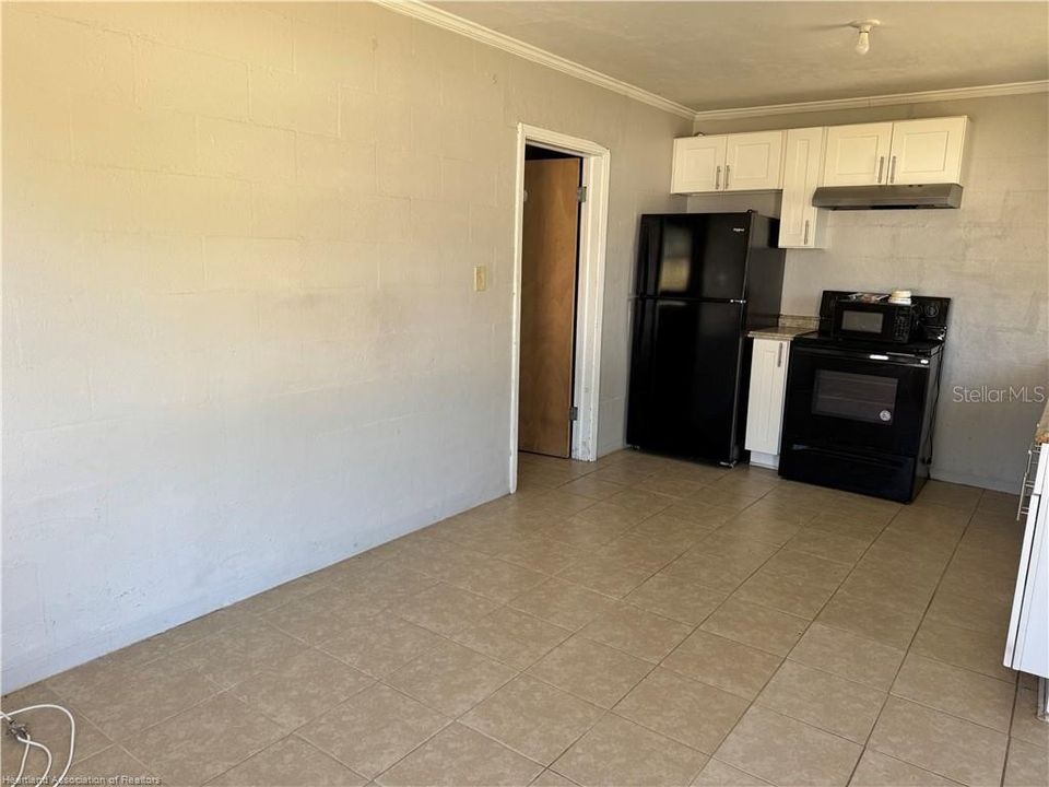 В аренду: $800 (1 спален, 1 ванн, 440 Квадратных фут)