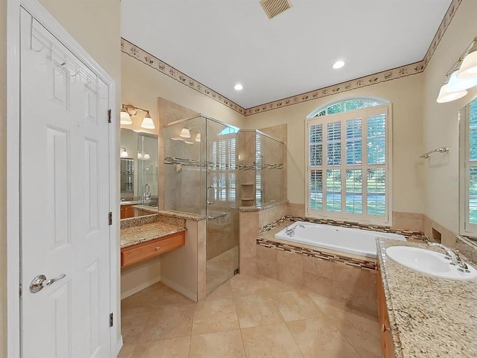 For Sale: $663,000 (4 beds, 3 baths, 2569 Square Feet)