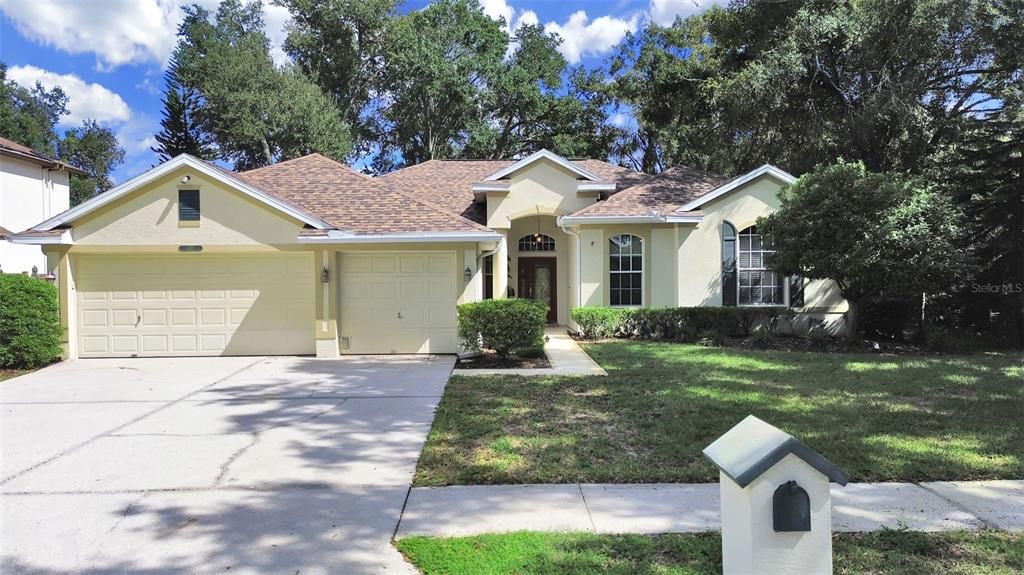 For Sale: $663,000 (4 beds, 3 baths, 2569 Square Feet)