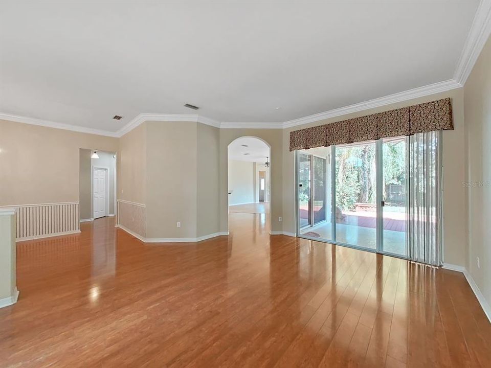 For Sale: $663,000 (4 beds, 3 baths, 2569 Square Feet)