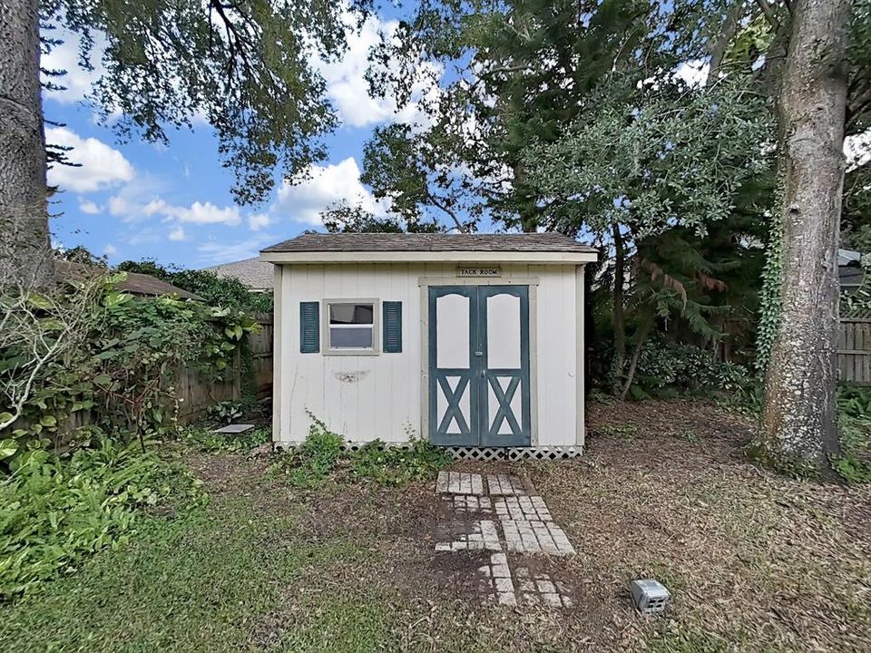 For Sale: $663,000 (4 beds, 3 baths, 2569 Square Feet)