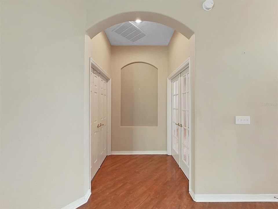 For Sale: $663,000 (4 beds, 3 baths, 2569 Square Feet)