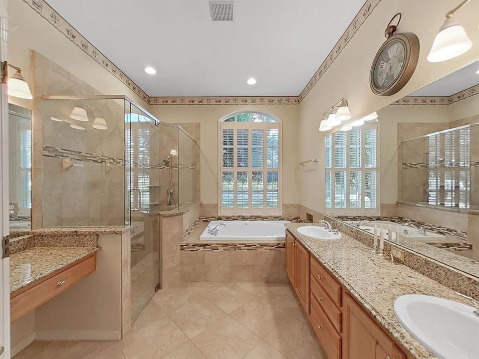For Sale: $663,000 (4 beds, 3 baths, 2569 Square Feet)