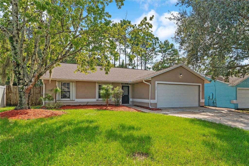 For Sale: $364,900 (3 beds, 2 baths, 1335 Square Feet)