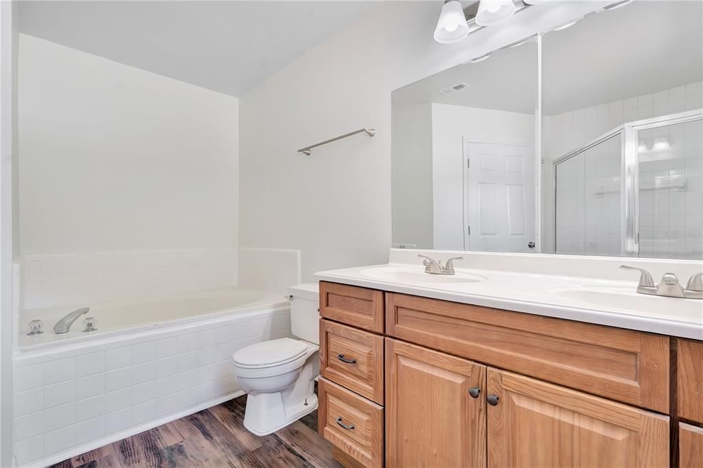 For Sale: $364,900 (3 beds, 2 baths, 1335 Square Feet)
