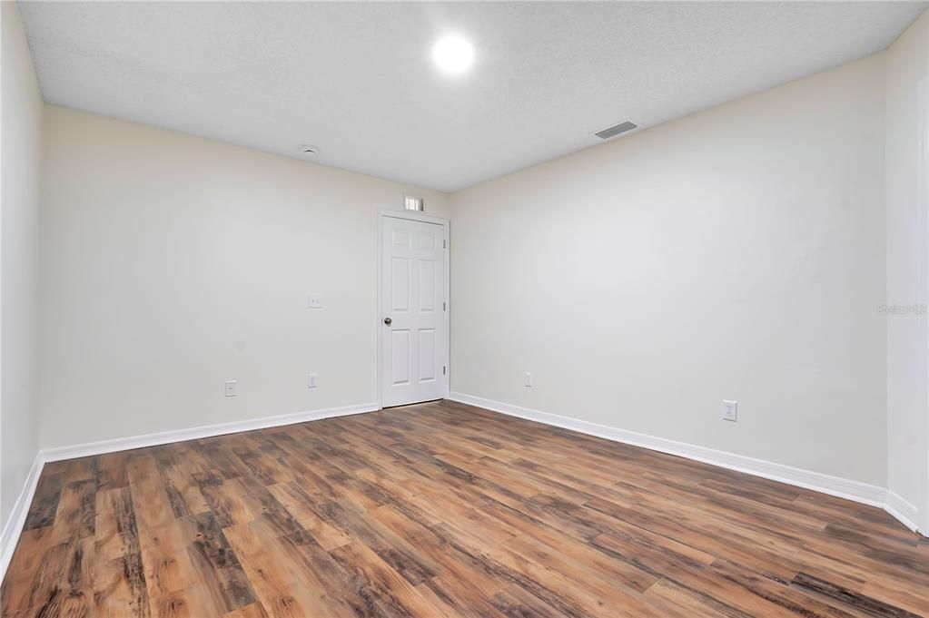 For Sale: $364,900 (3 beds, 2 baths, 1335 Square Feet)