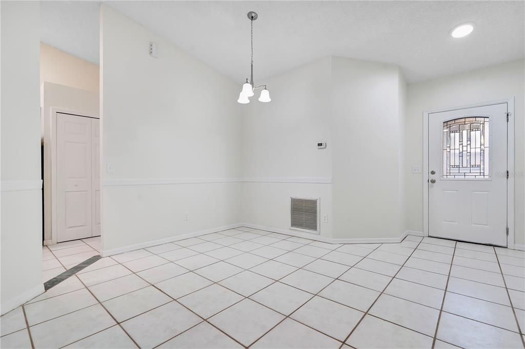 For Sale: $364,900 (3 beds, 2 baths, 1335 Square Feet)