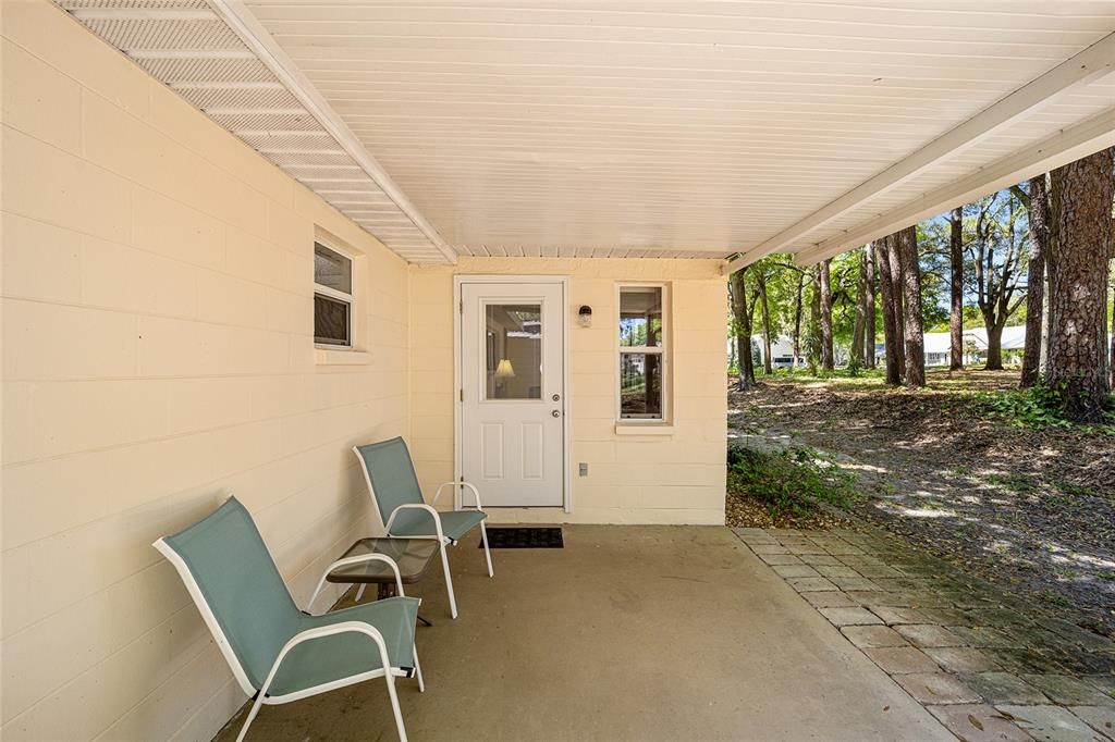 For Sale: $204,990 (2 beds, 2 baths, 1748 Square Feet)