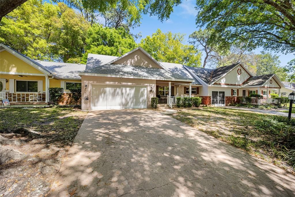 For Sale: $204,990 (2 beds, 2 baths, 1748 Square Feet)