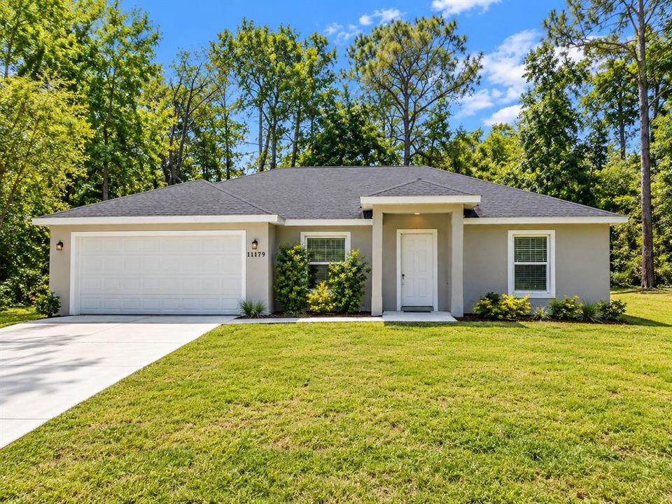 For Sale: $254,900 (3 beds, 2 baths, 1390 Square Feet)