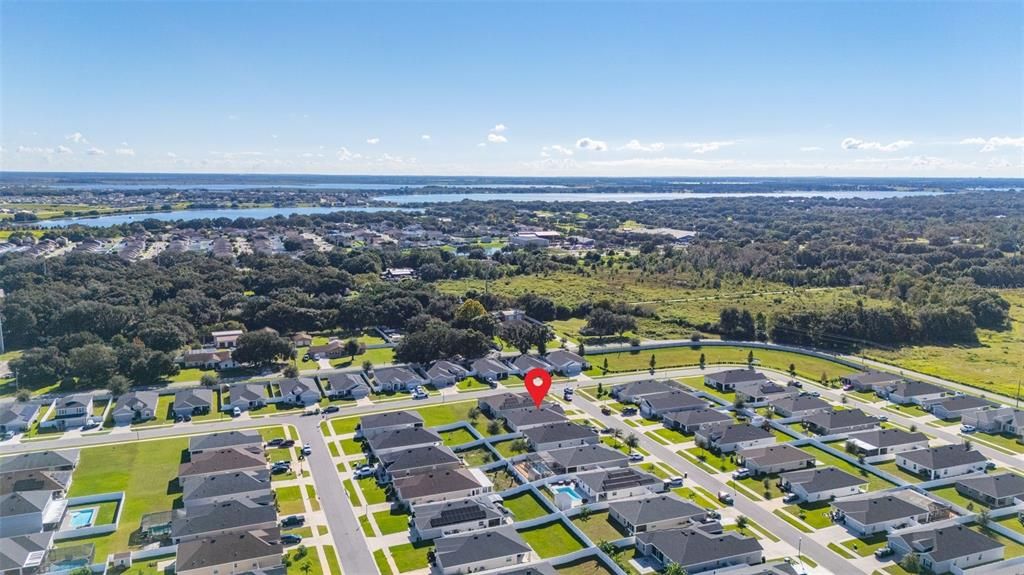En Venta: $339,900 (4 camas, 2 baños, 1825 Pies cuadrados)